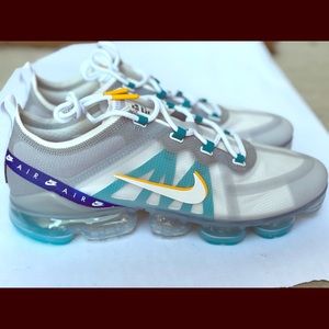 Men’s Nike Air VaporMax SE Shoes Size 11.5
